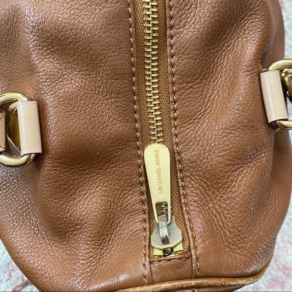 Grayson Satchel | Michael Kors - Picture 9 of 16